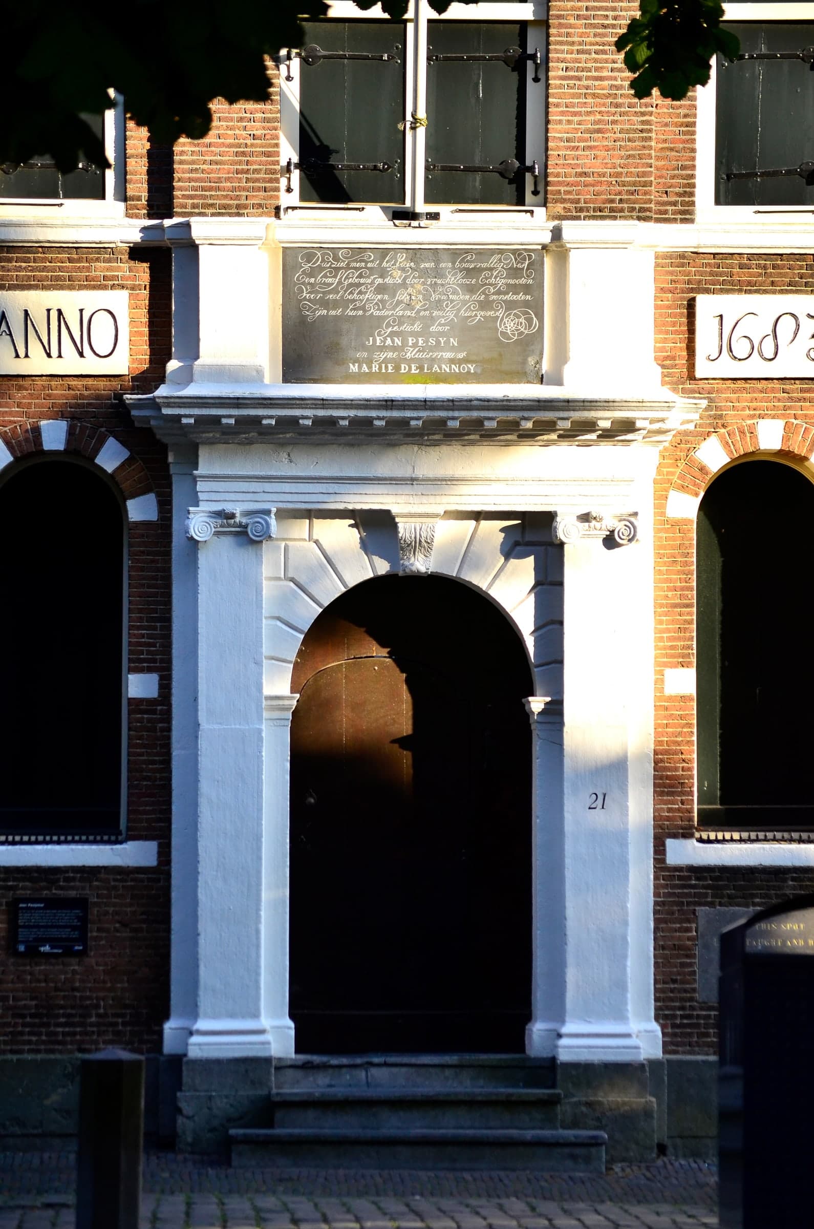Sunlit courtyard entrance in Leiden